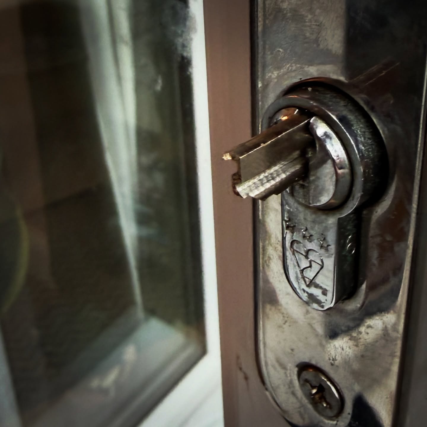Snapped key inside euro lock causing customer to be locked out