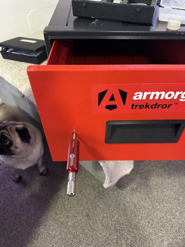 Red tool chest lock decoded on trekdror tool box